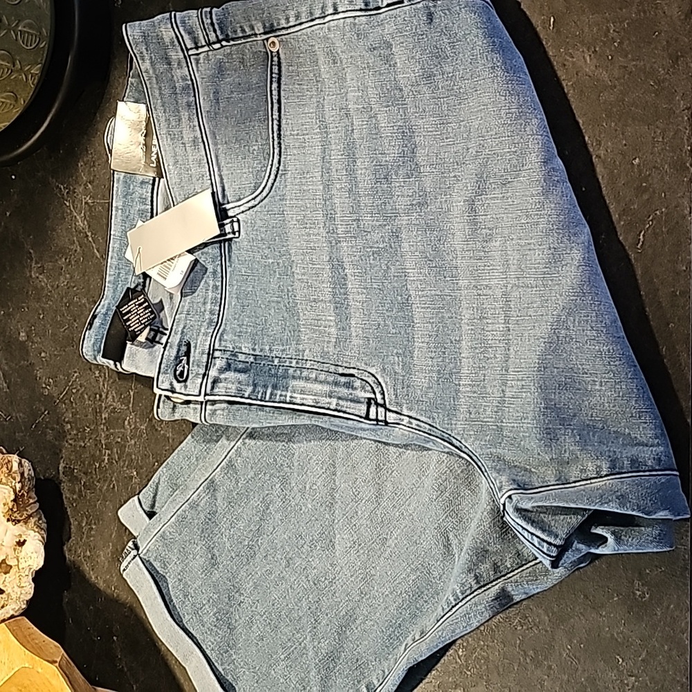 Lane bryant venezia pedal pusher 18 denim jeans